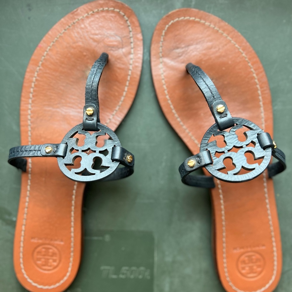 Navy Tory Burch sandals